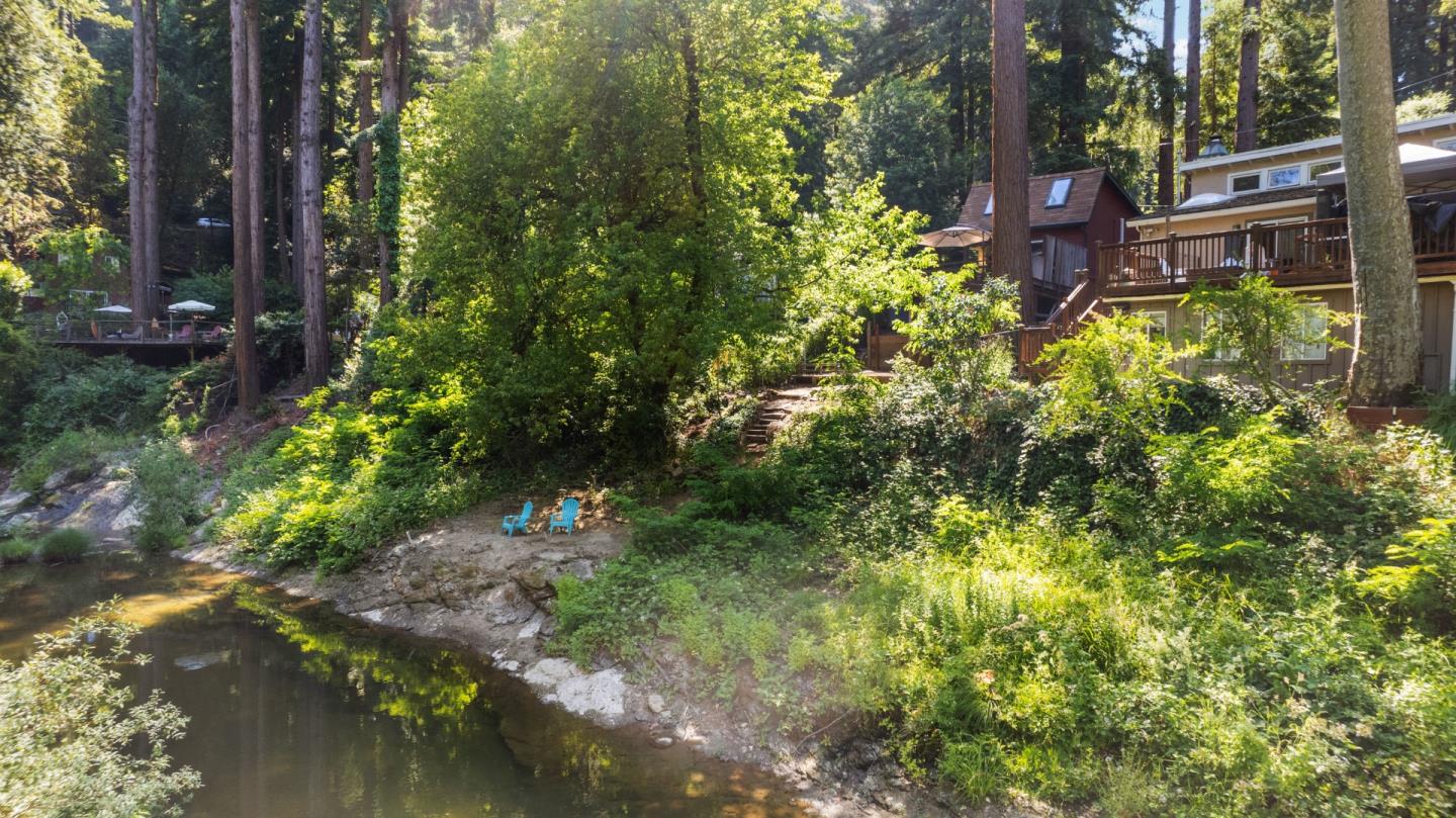 210 Woodland DR