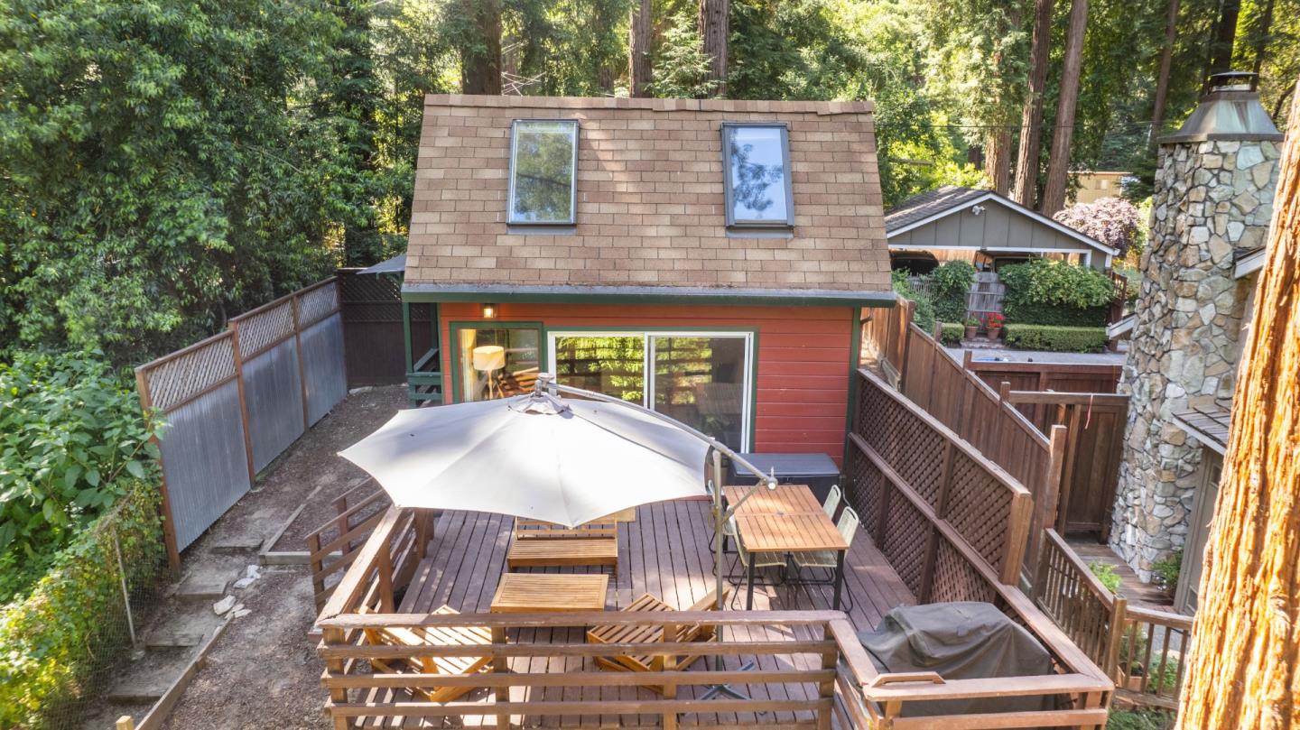 210 Woodland DR