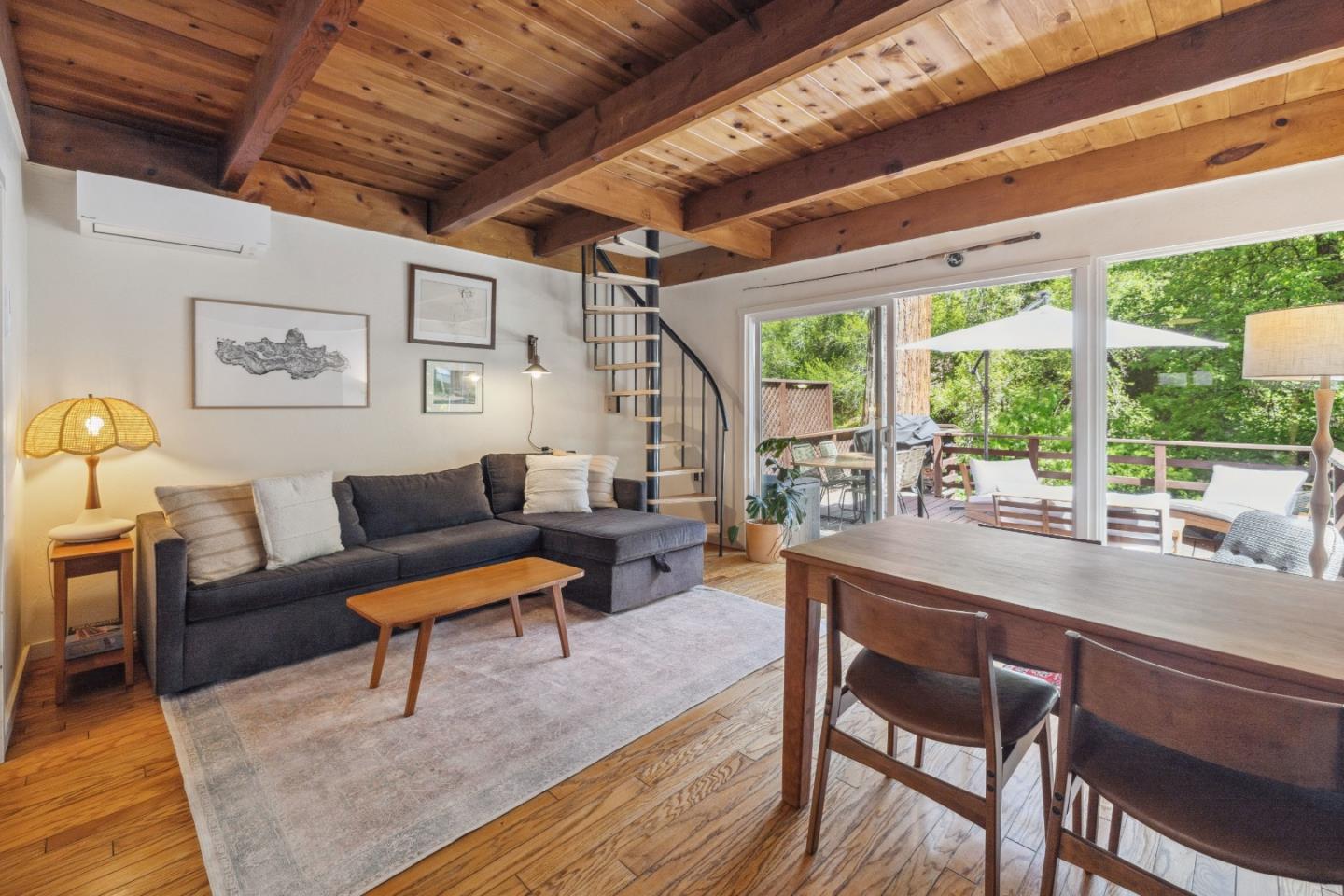 210 Woodland DR