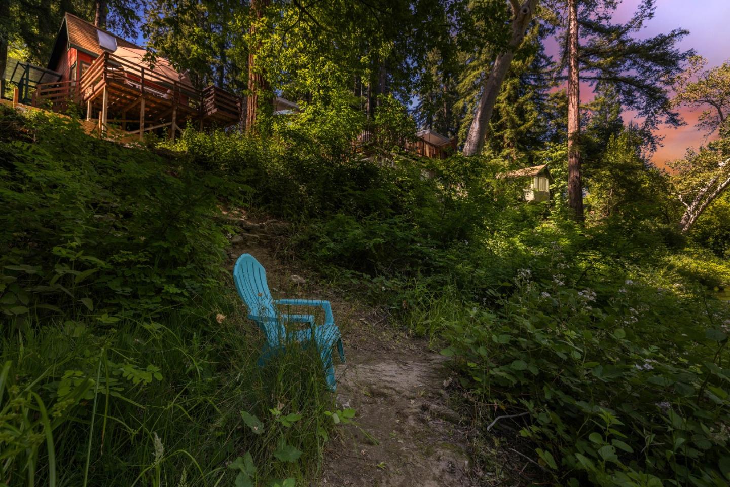 210 Woodland DR