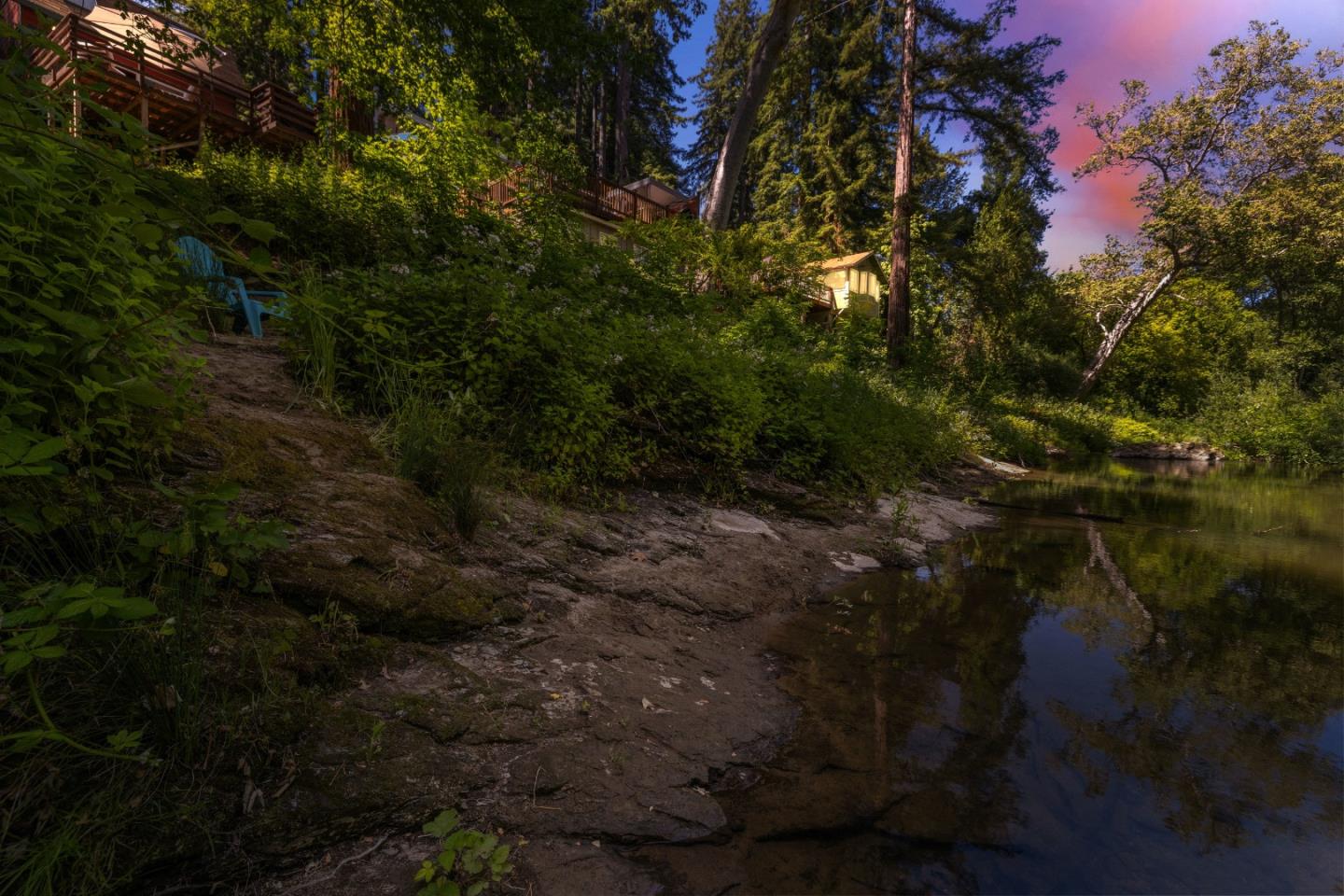 210 Woodland DR