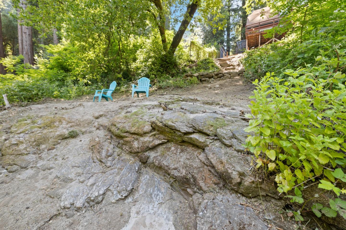 210 Woodland DR