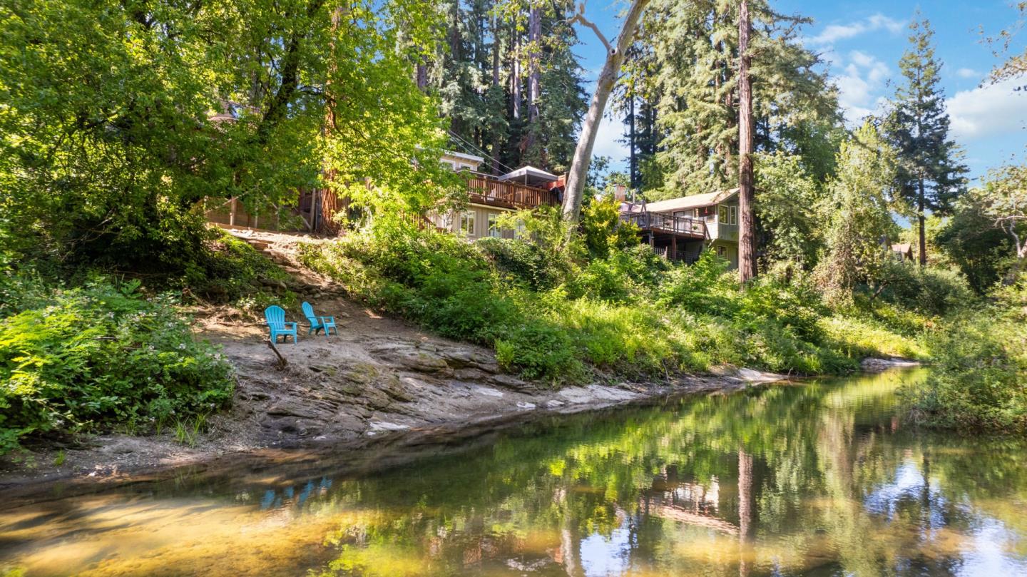 210 Woodland DR