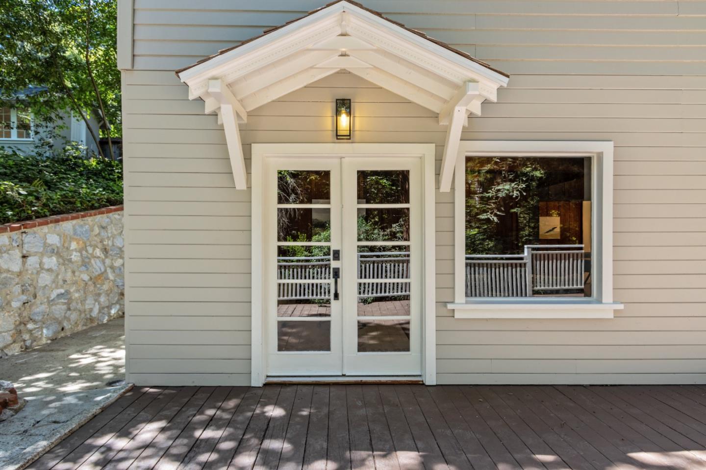 155 Larkspur ST