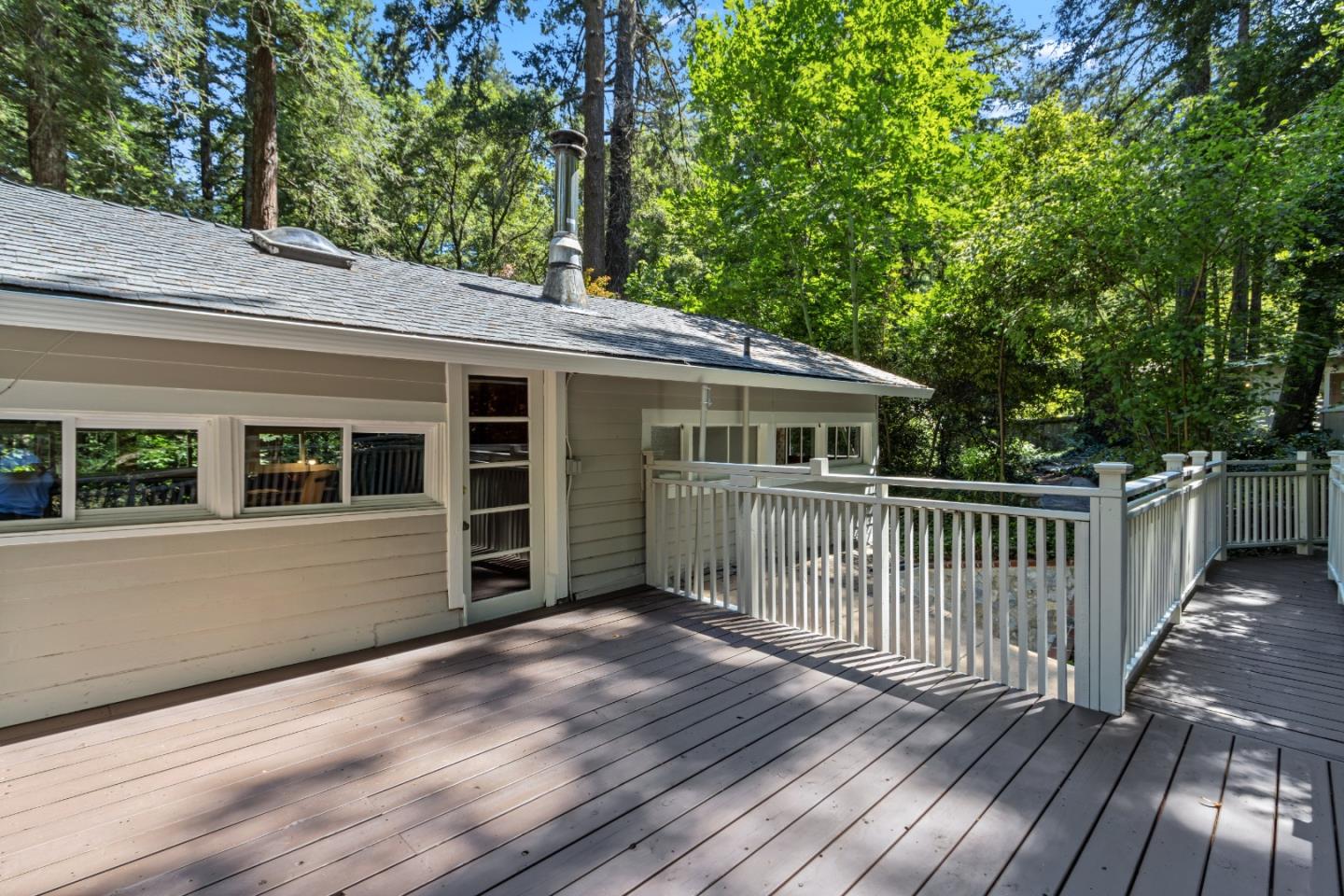 155 Larkspur ST