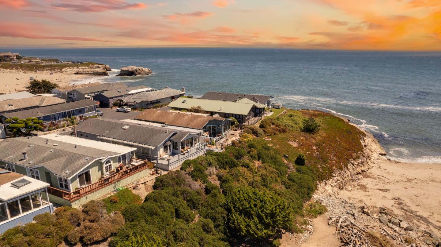 2395 Delaware AVE 165