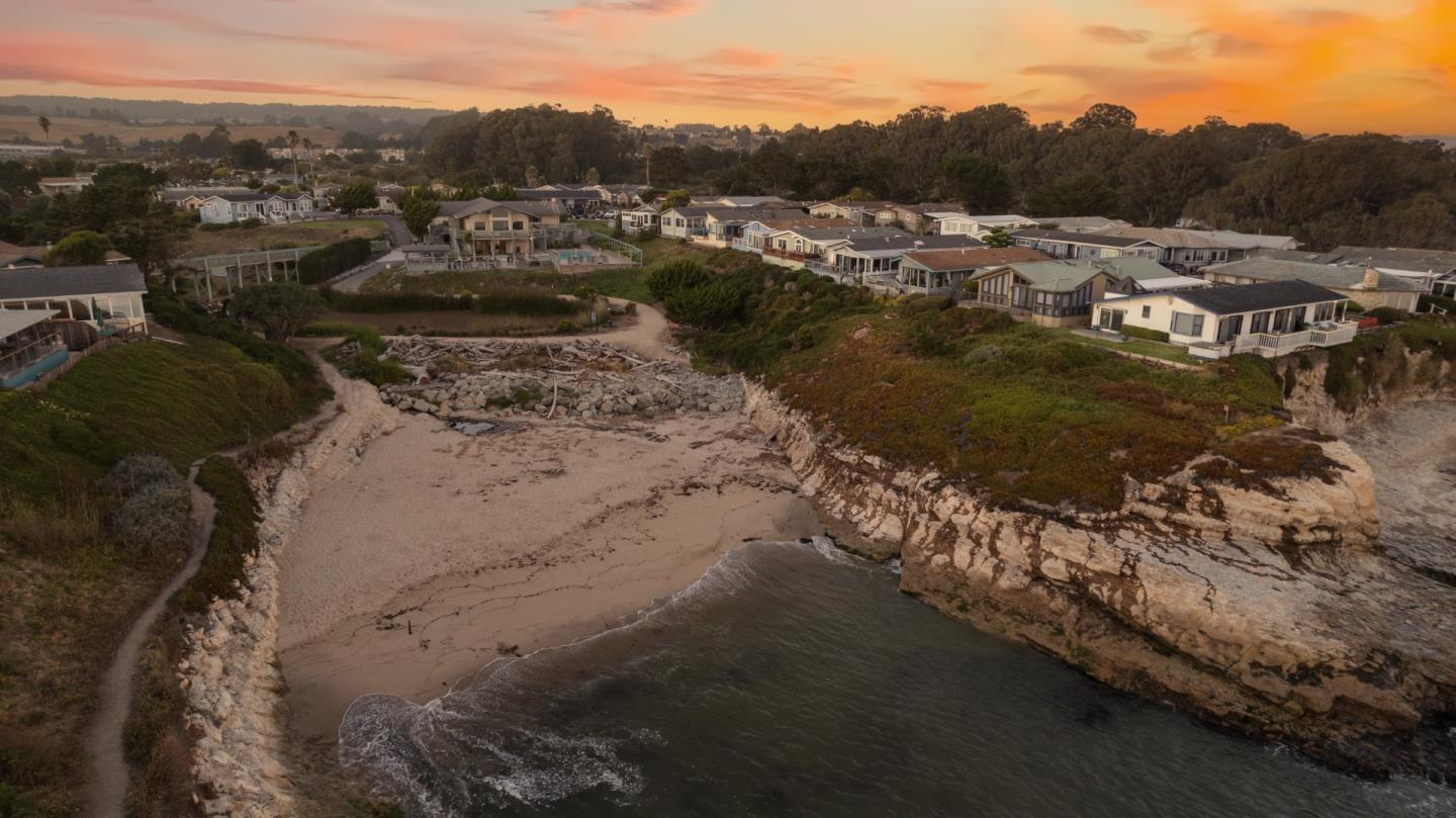 2395 Delaware AVE 165