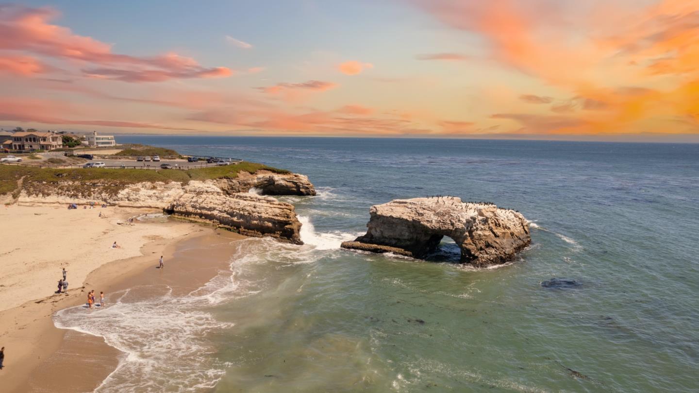 2395 Delaware AVE 165