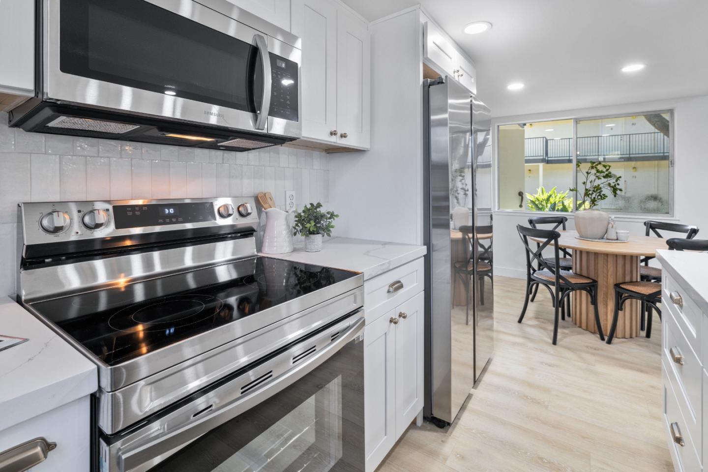 14225 Lora DR 76