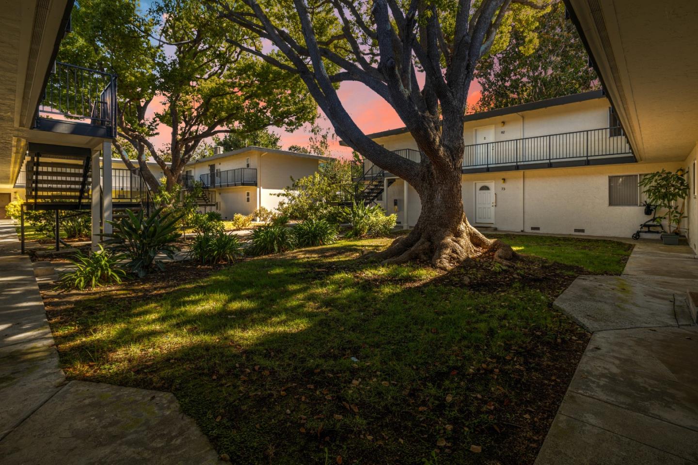 14225 Lora DR 76