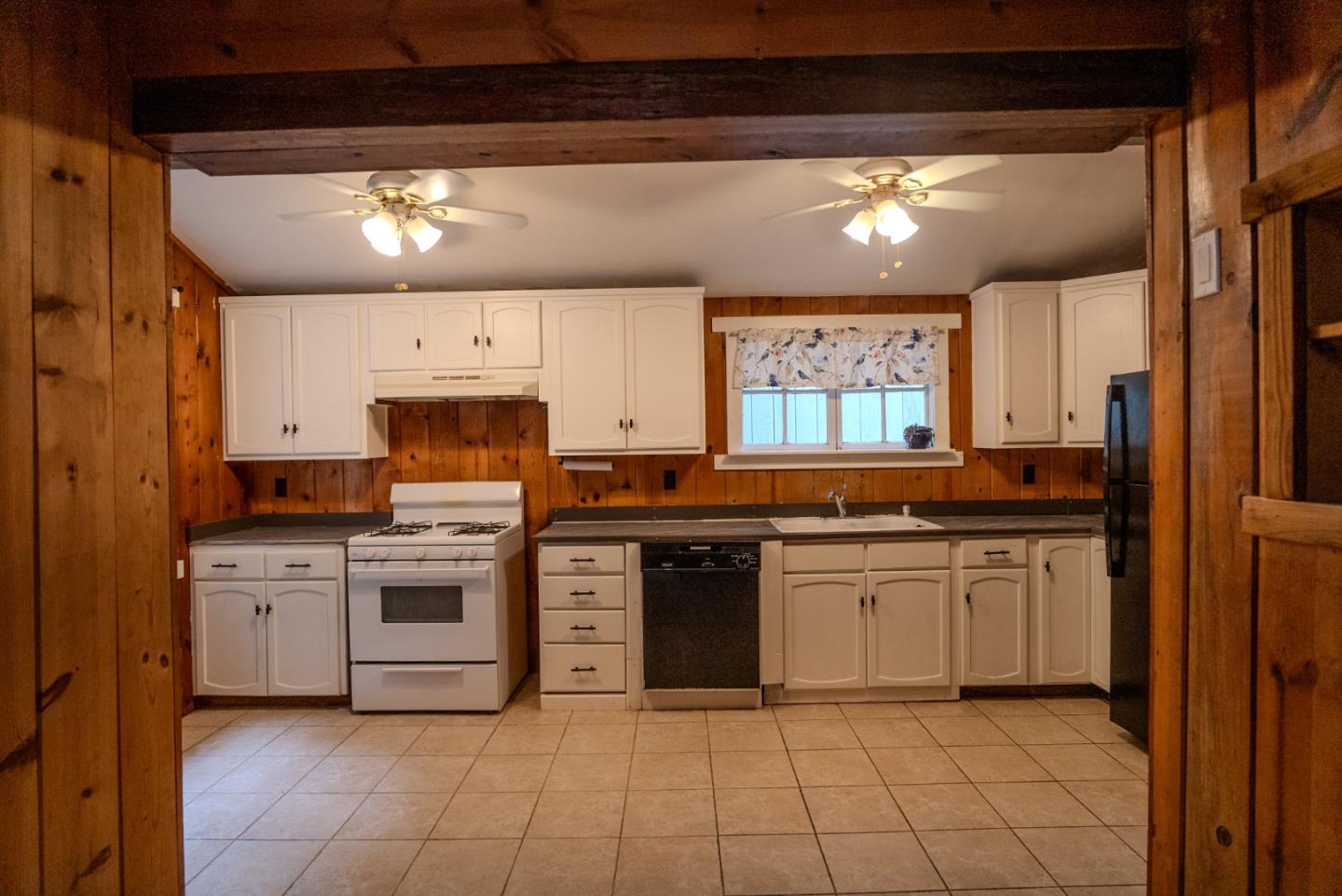 9574 E Zayante RD