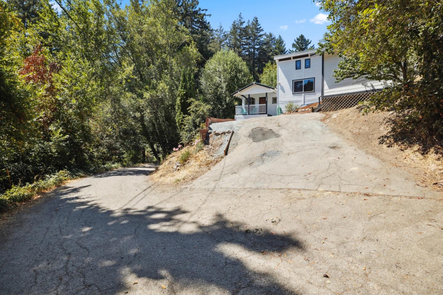 9409 Zayante DR