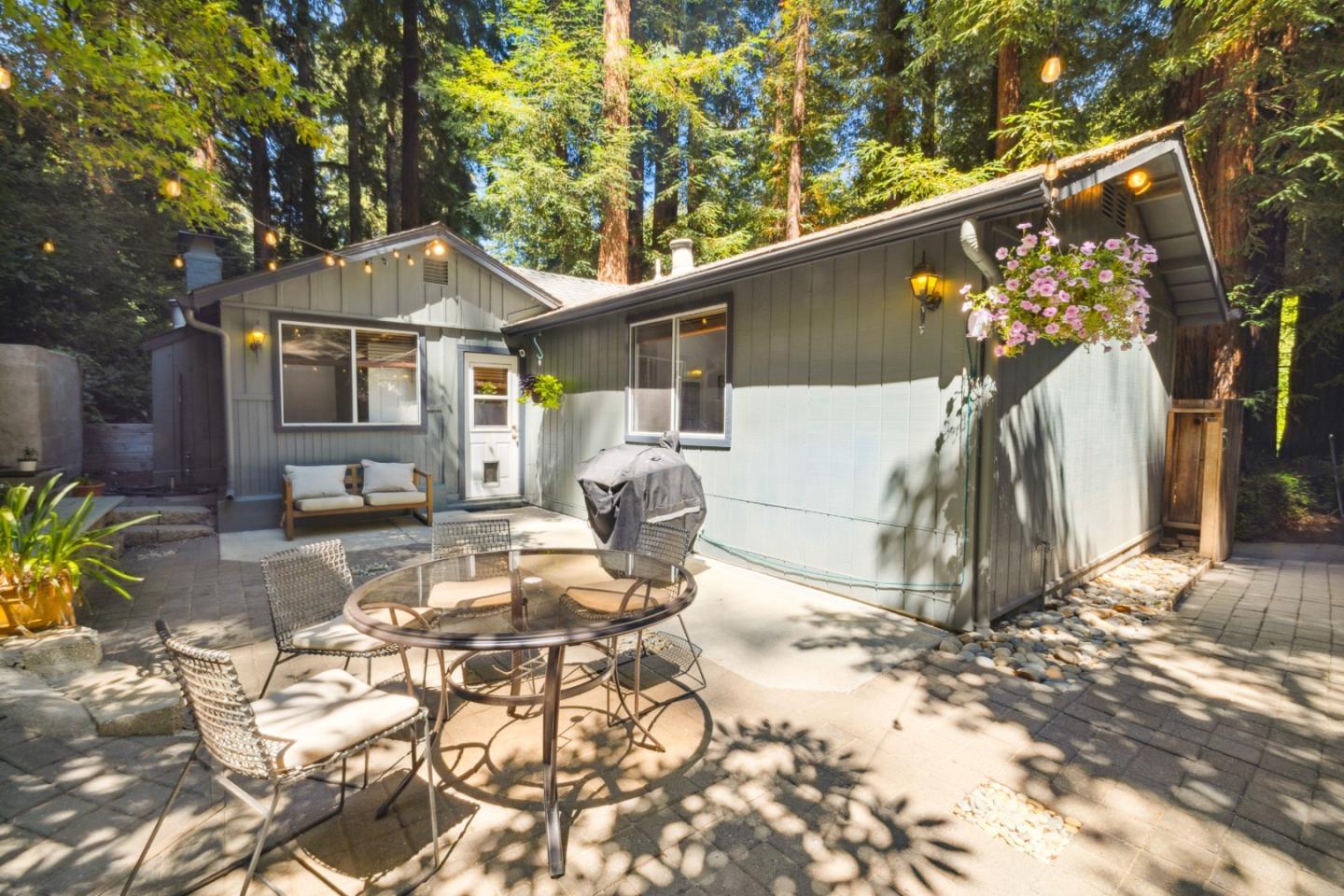 1590 Lockhart Gulch RD