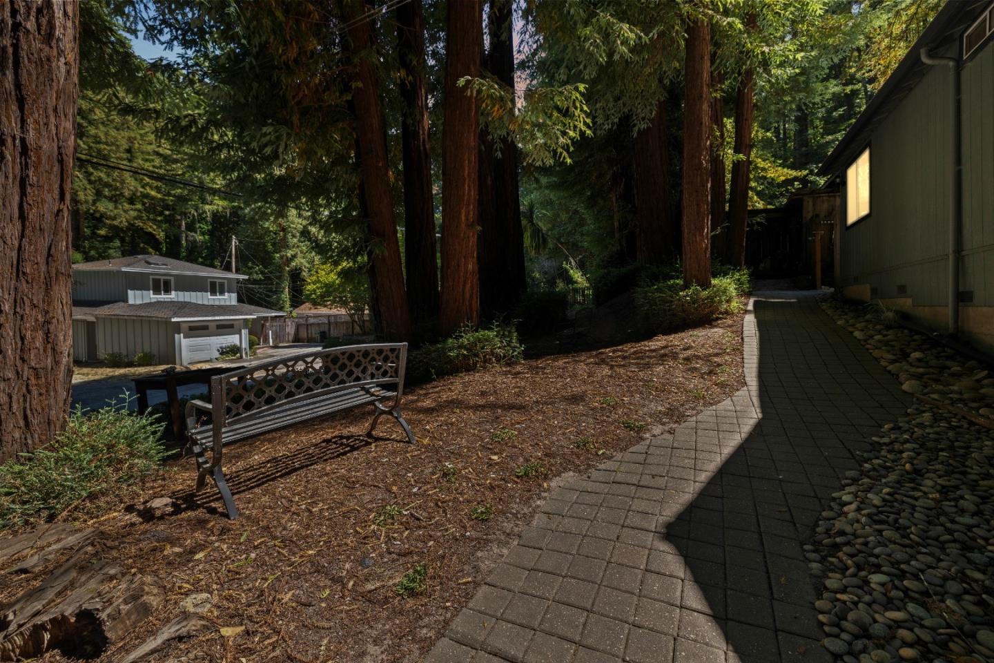 1590 Lockhart Gulch RD