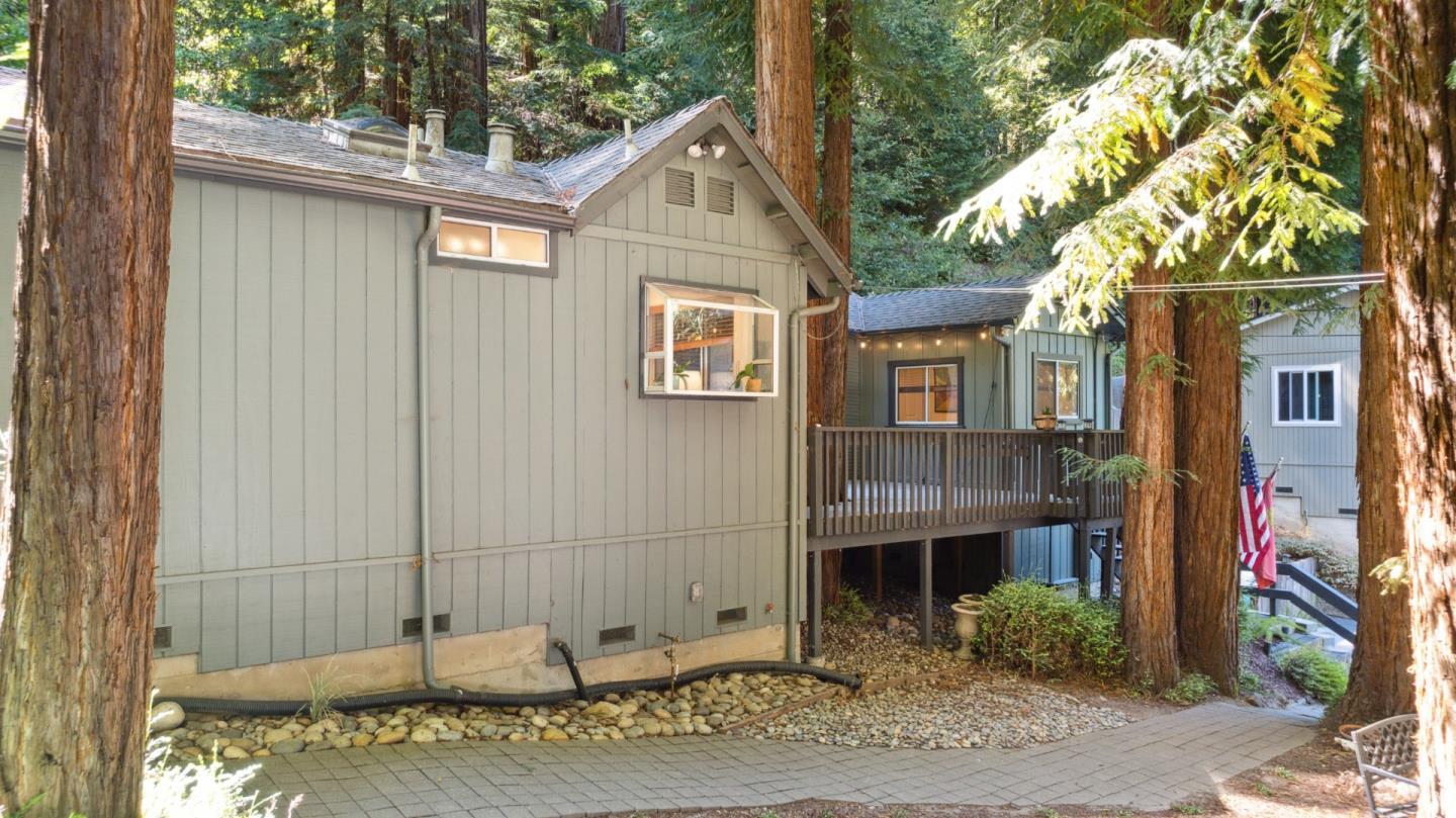 1590 Lockhart Gulch RD