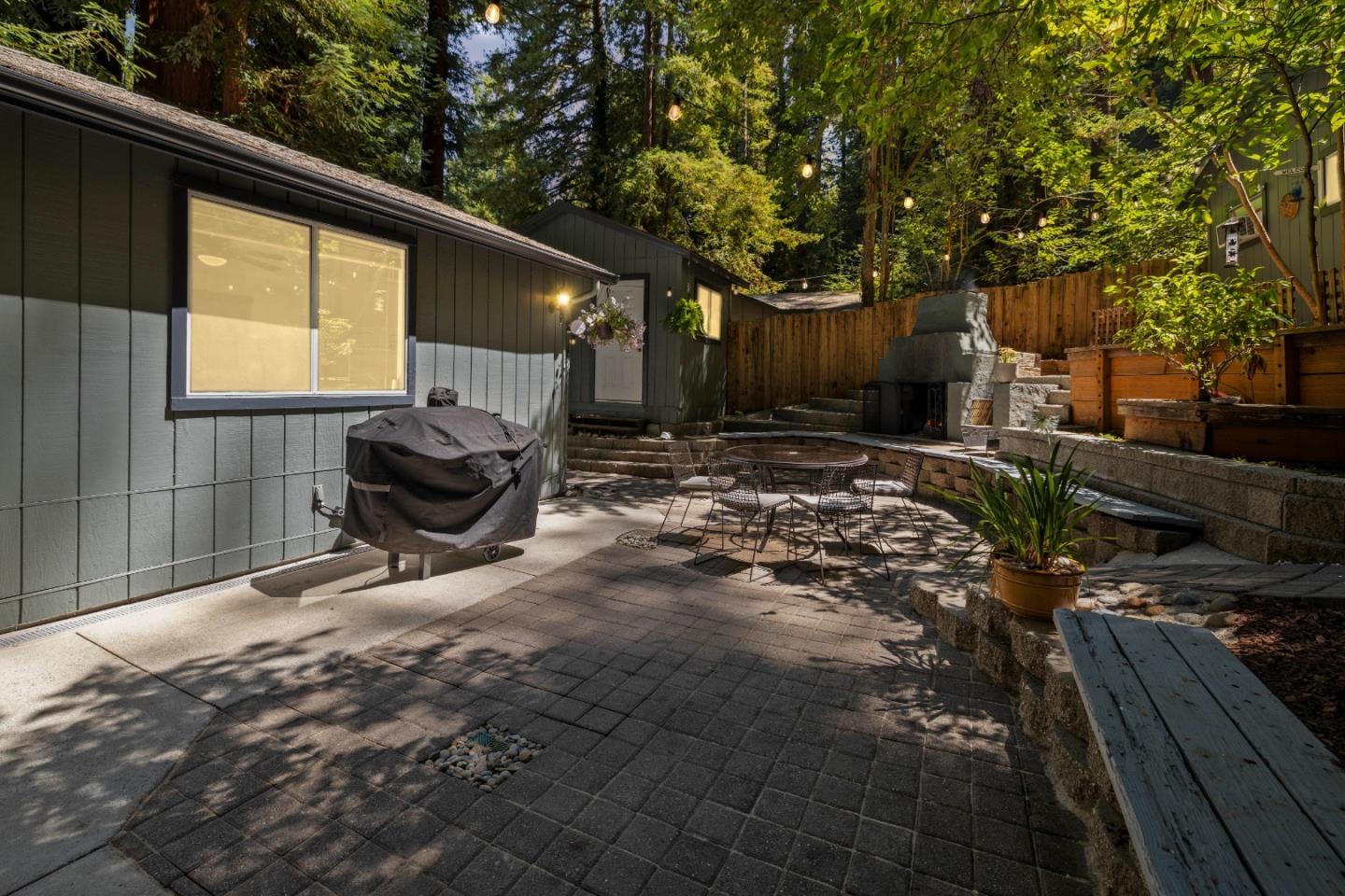 1590 Lockhart Gulch RD