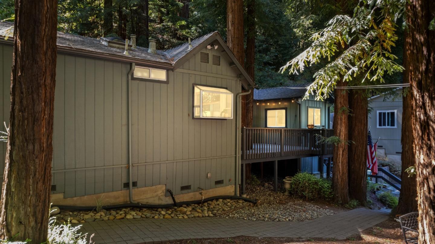 1590 Lockhart Gulch RD