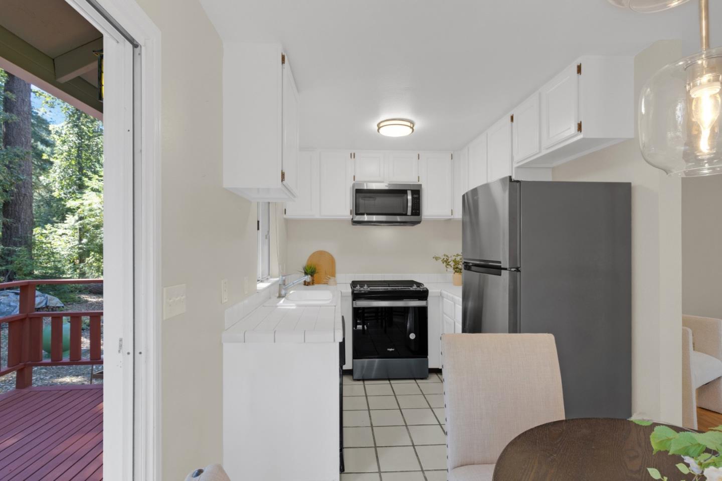 260 Mcpherson AVE