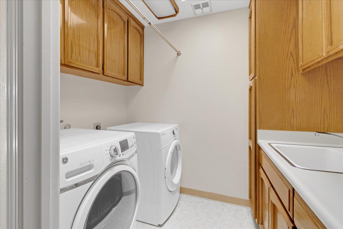 3064 Three Springs RD