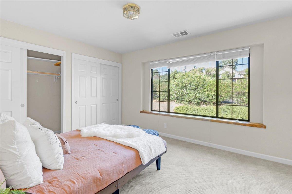 3064 Three Springs RD