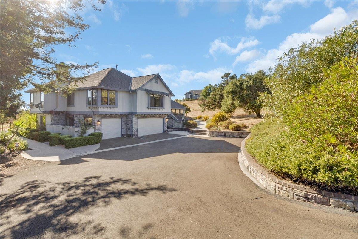 3064 Three Springs RD