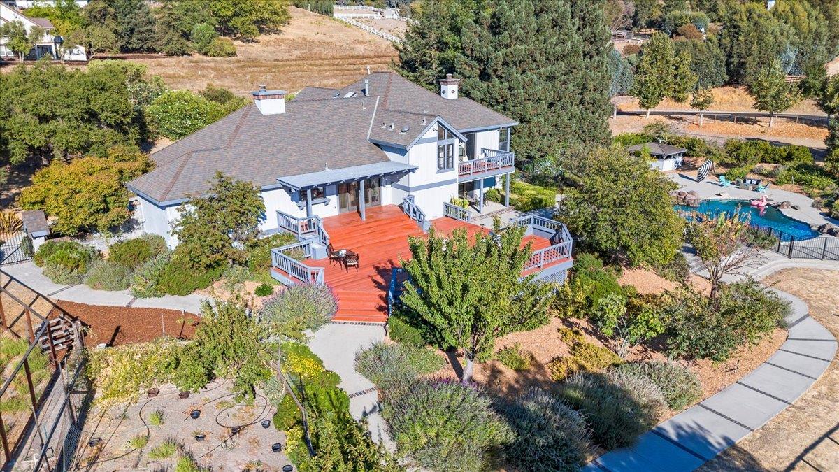 3064 Three Springs RD