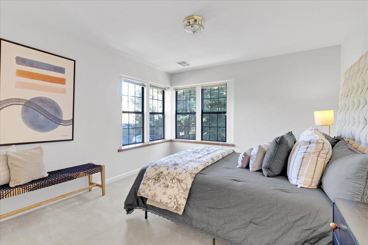 3064 Three Springs RD