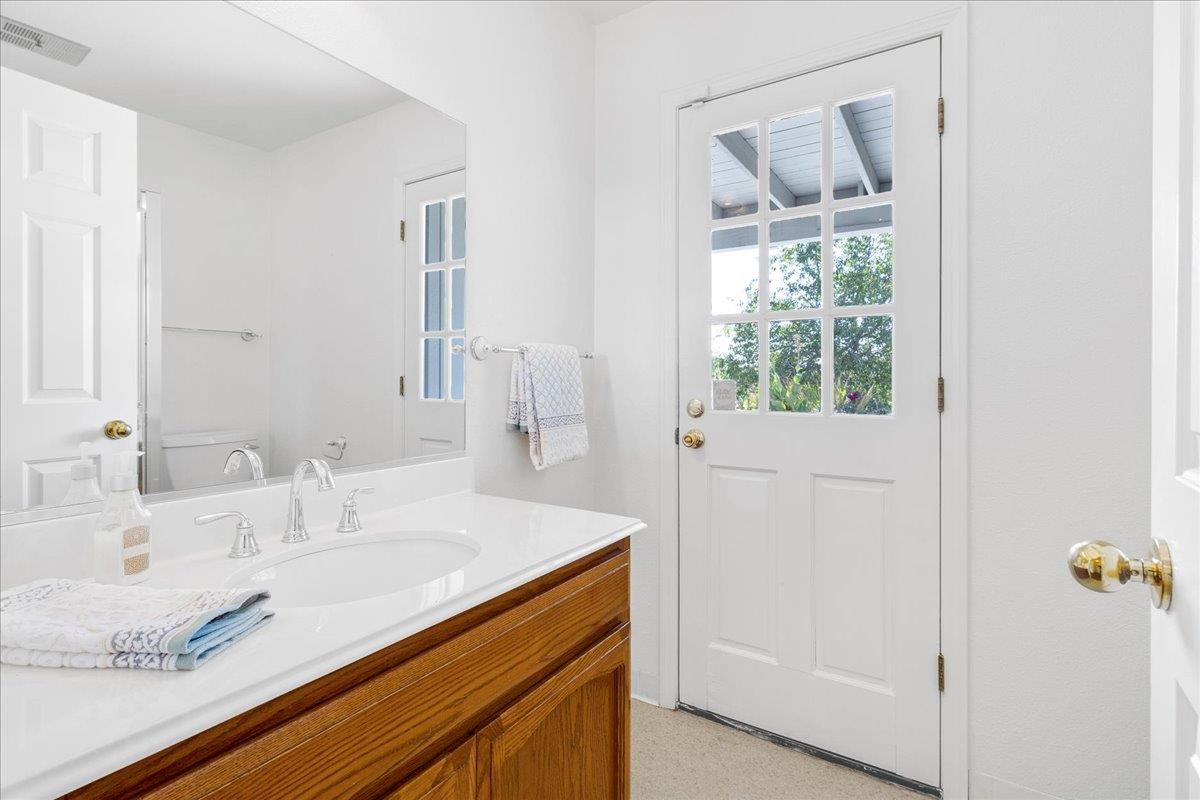 3064 Three Springs RD