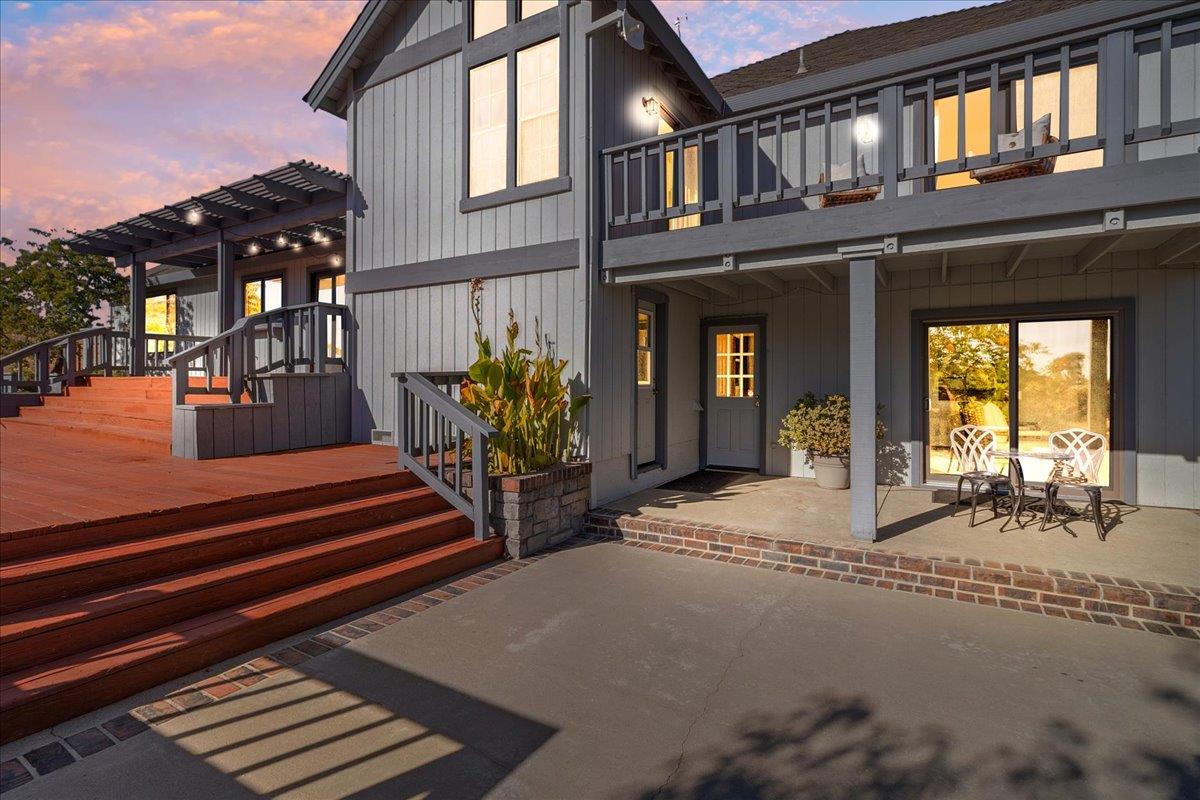 3064 Three Springs RD