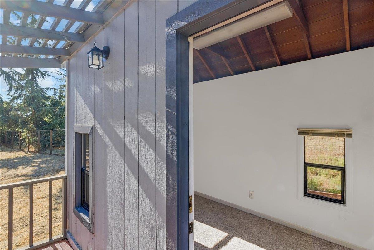 3064 Three Springs RD