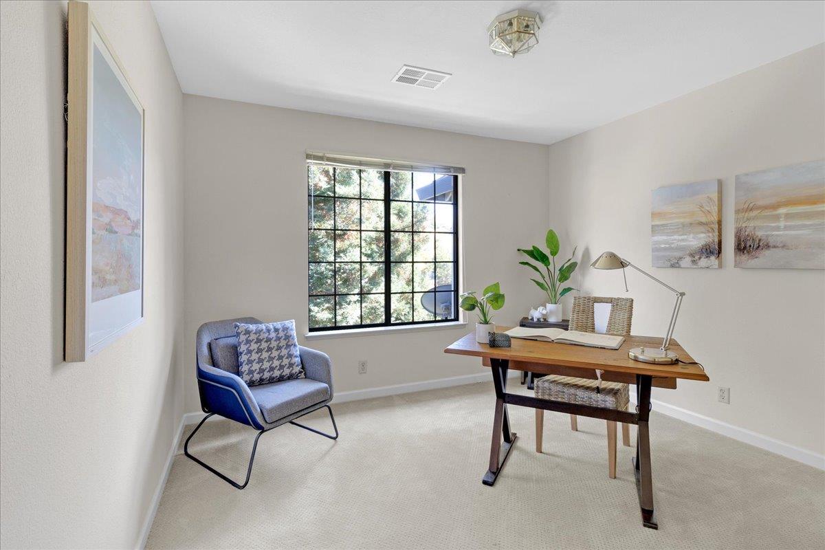 3064 Three Springs RD