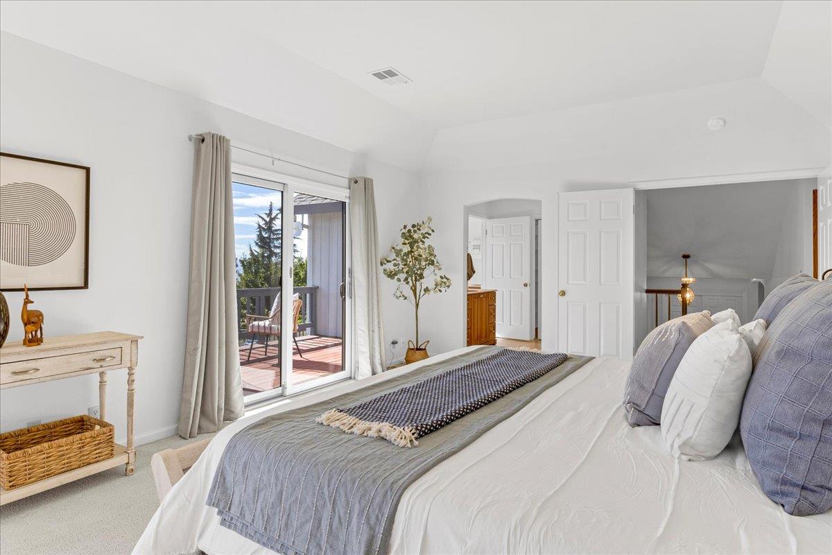 3064 Three Springs RD