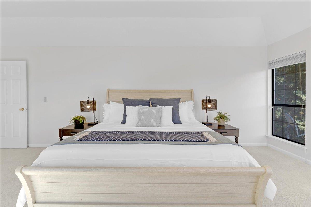 3064 Three Springs RD