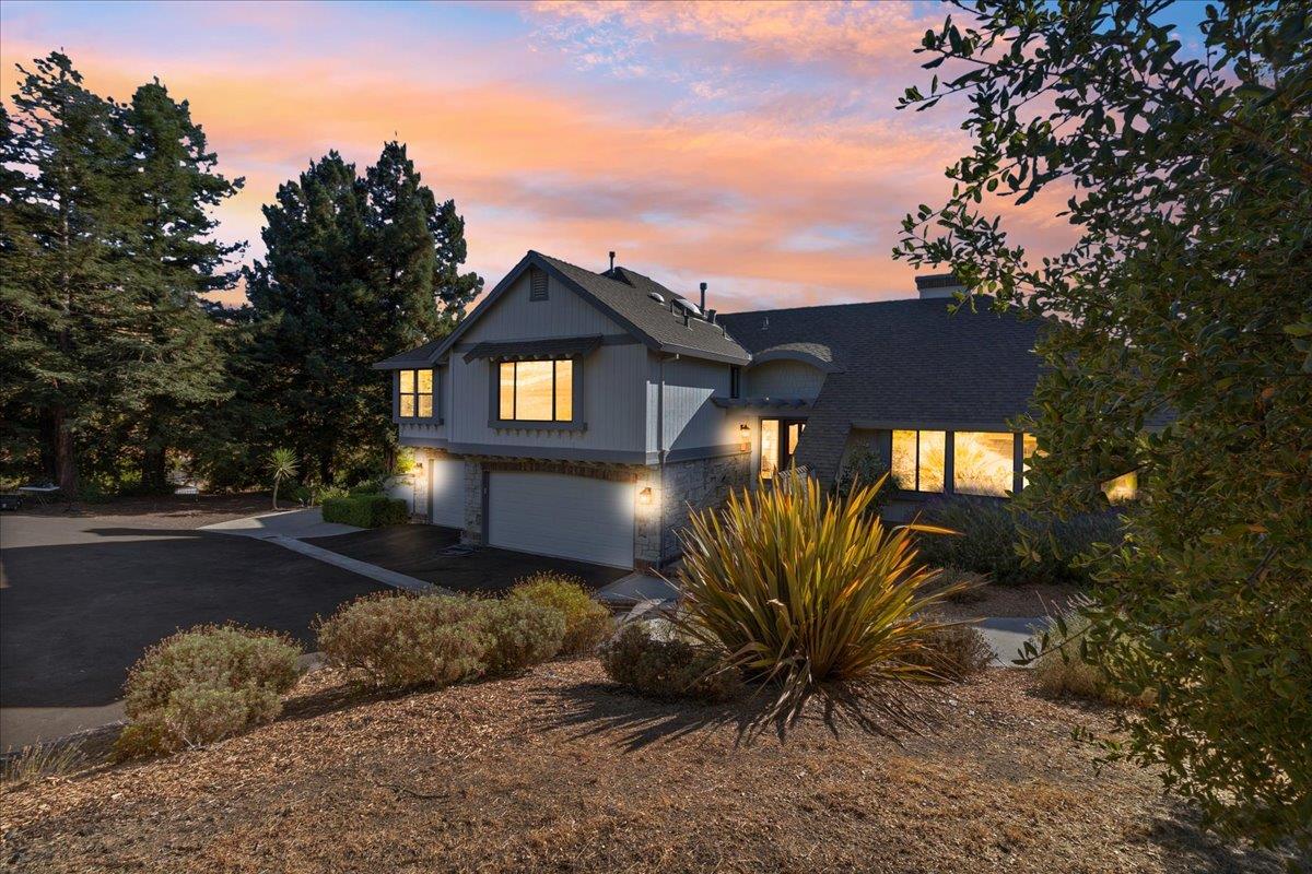 3064 Three Springs RD