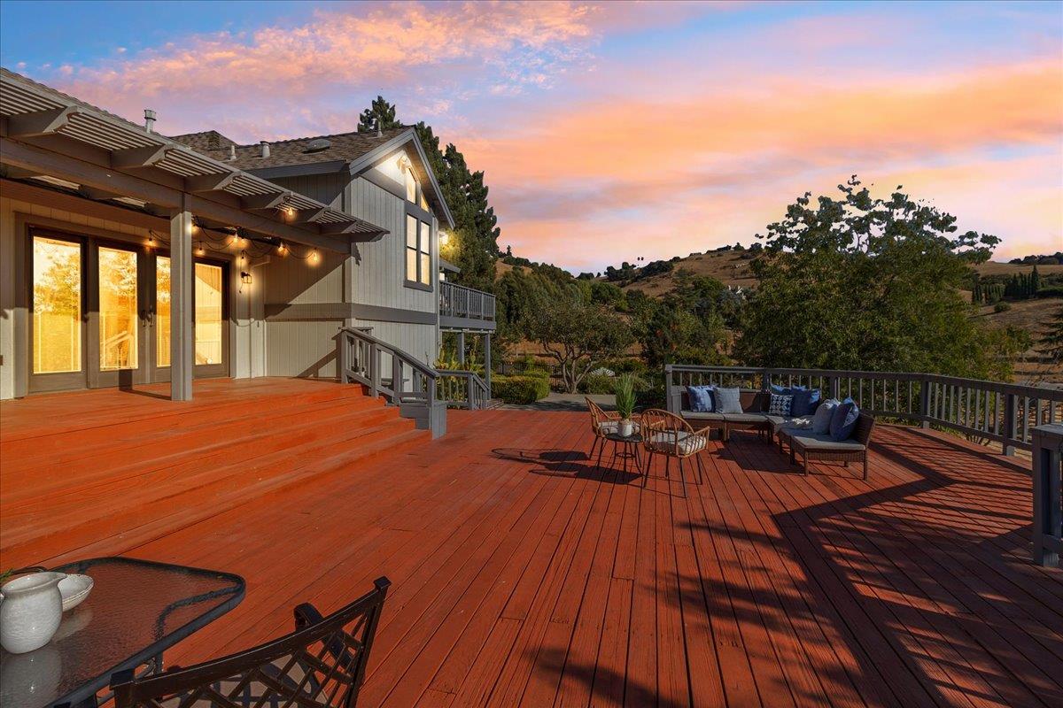 3064 Three Springs RD