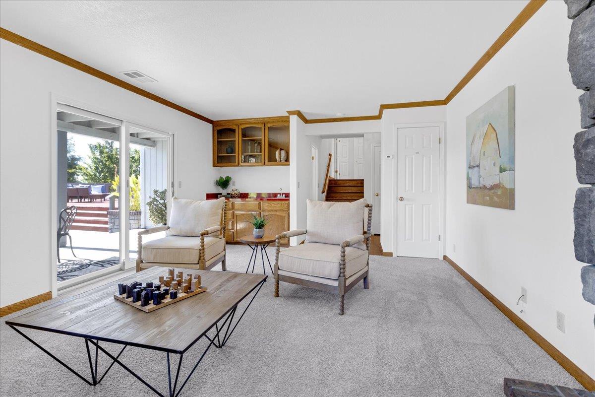 3064 Three Springs RD