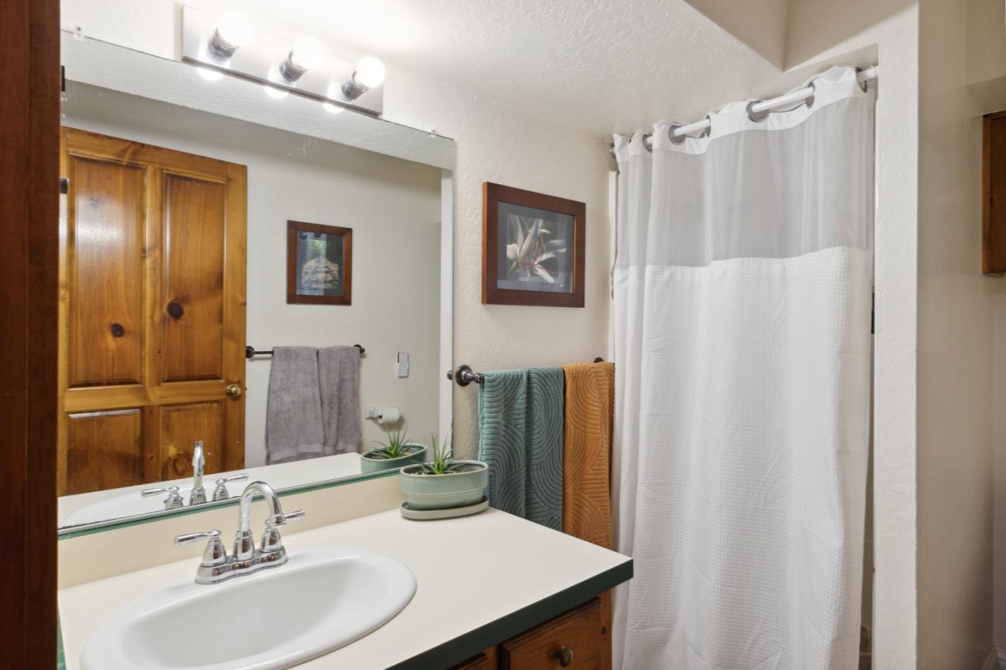10380 Love Creek RD