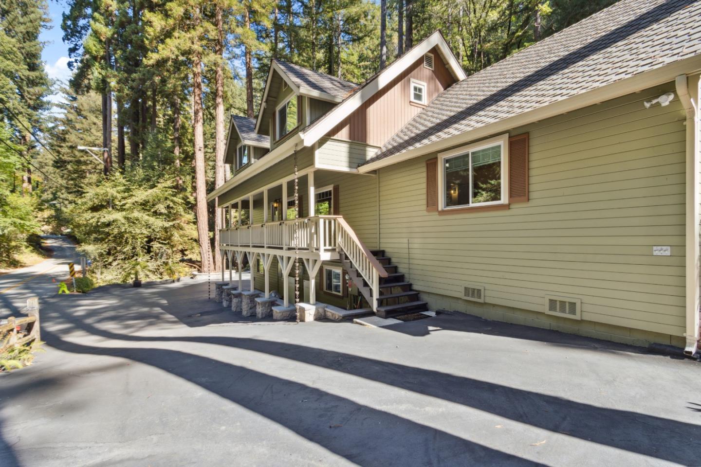 10380 Love Creek RD