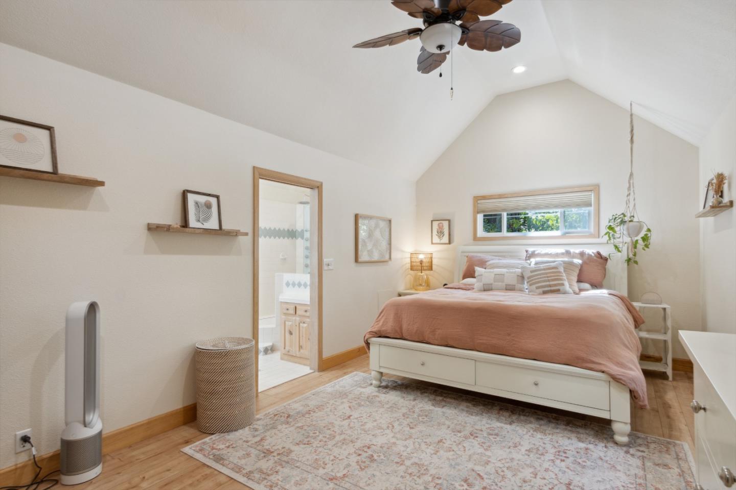 10380 Love Creek RD