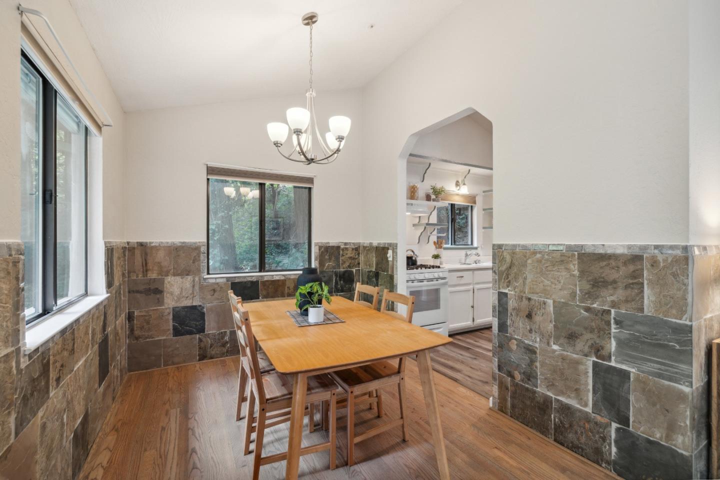 548 River RD