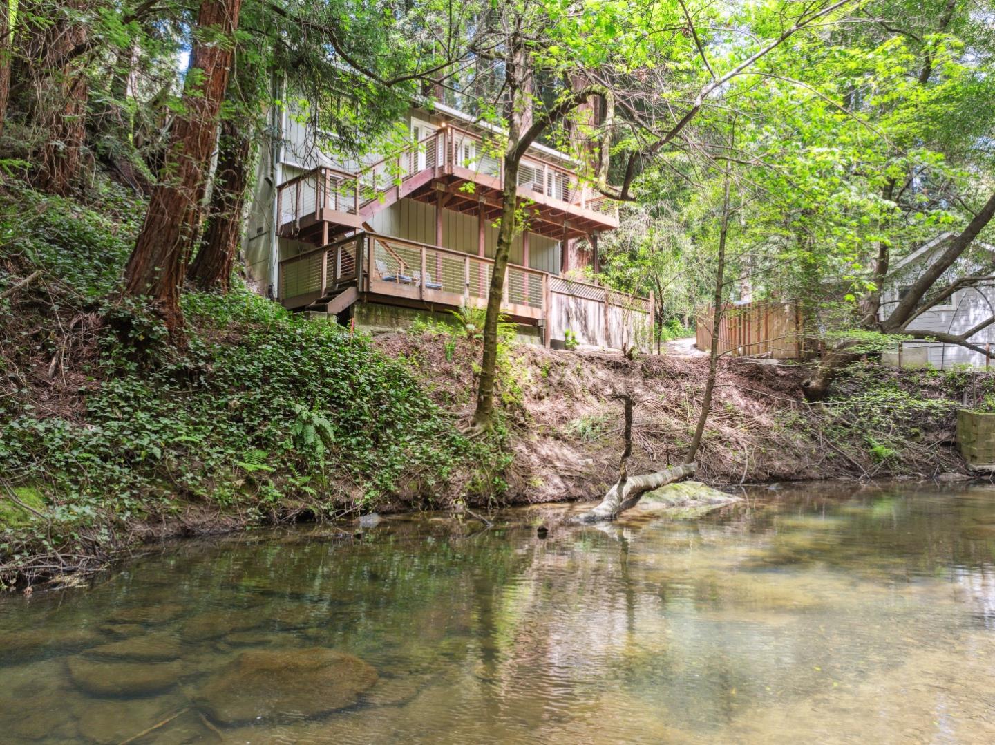 548 River RD