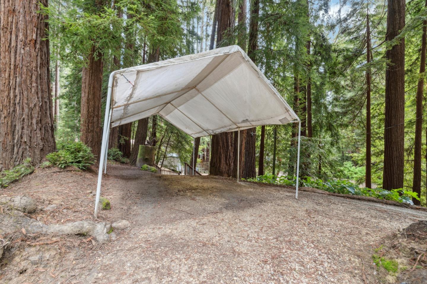548 River RD