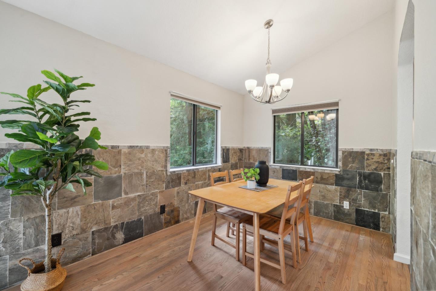 548 River RD