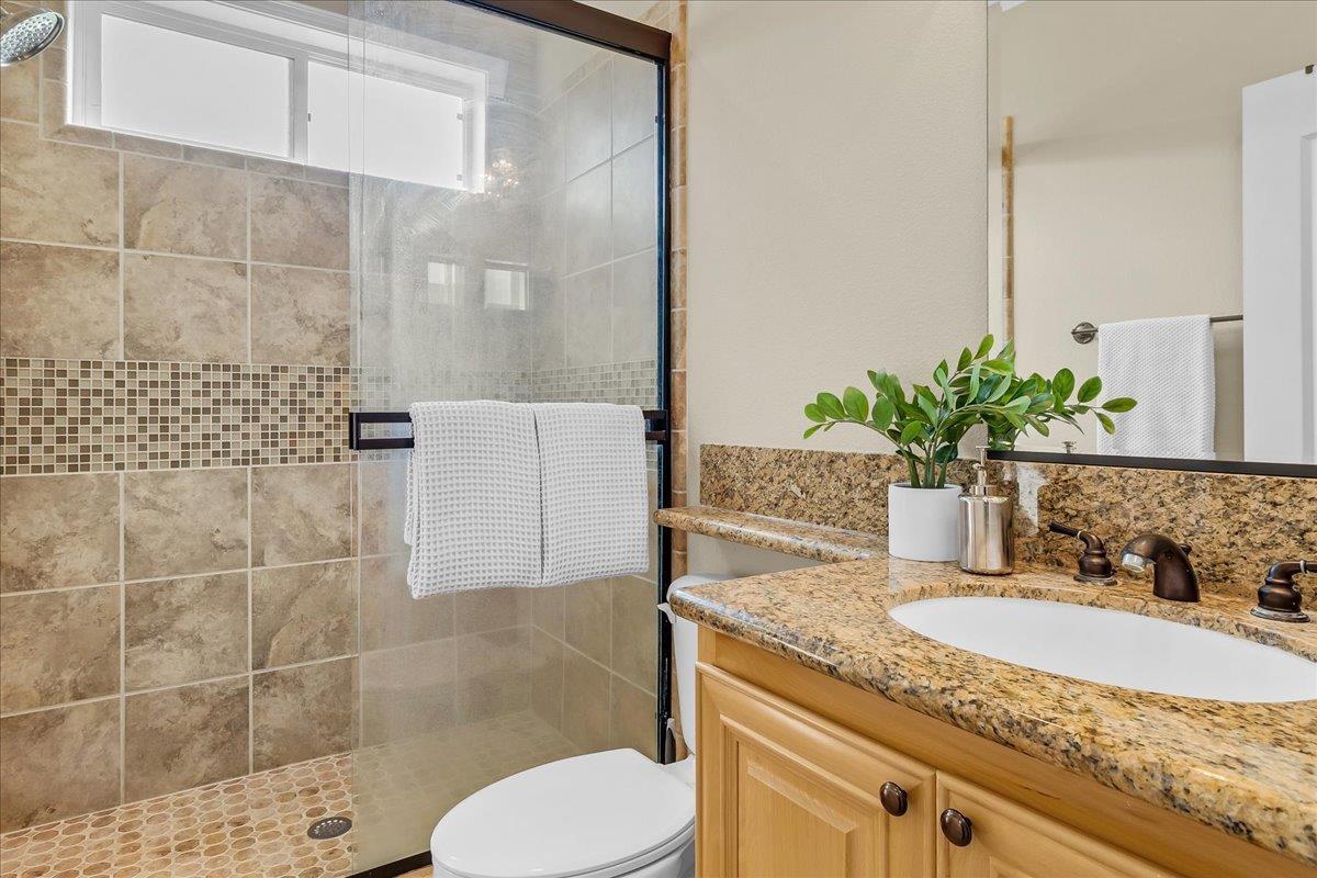 64 Leawood ST 64