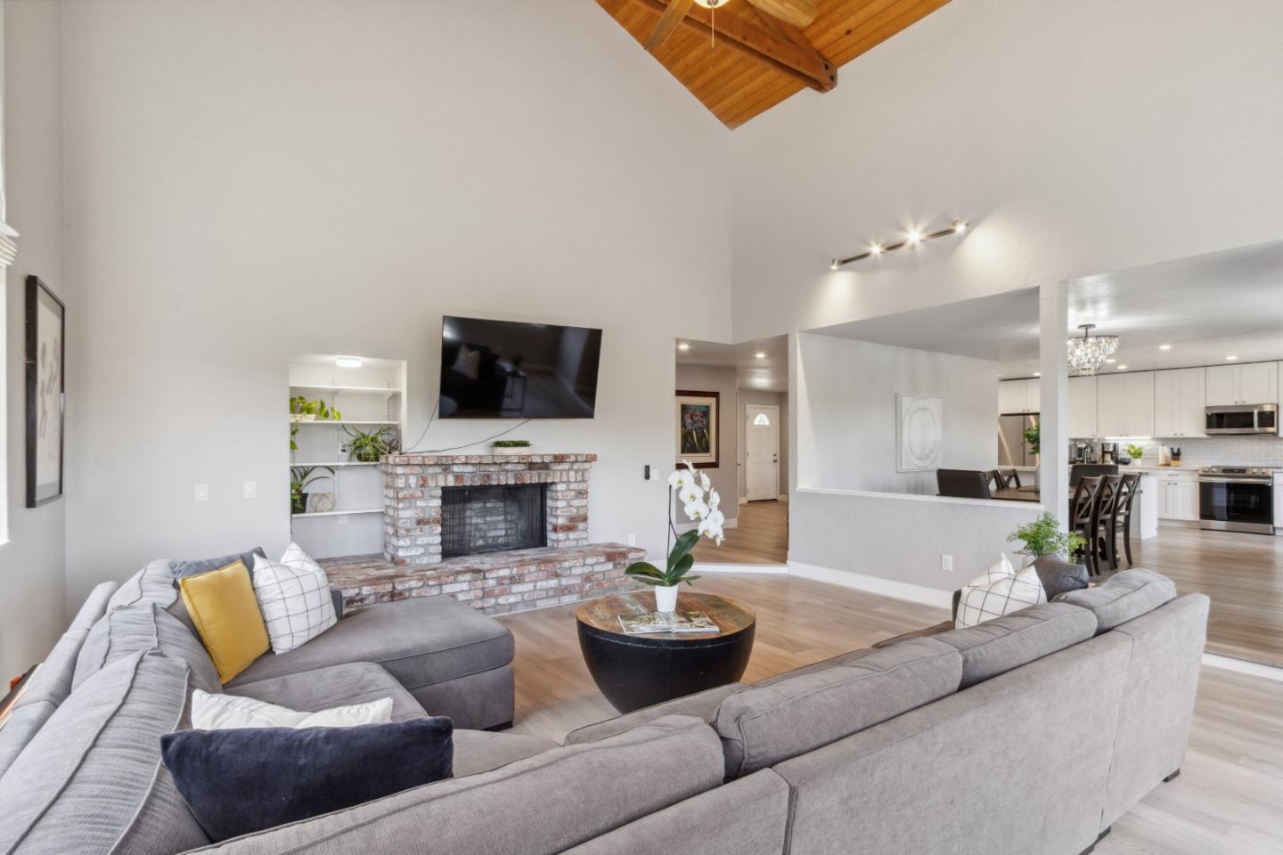 26045 Toro RD