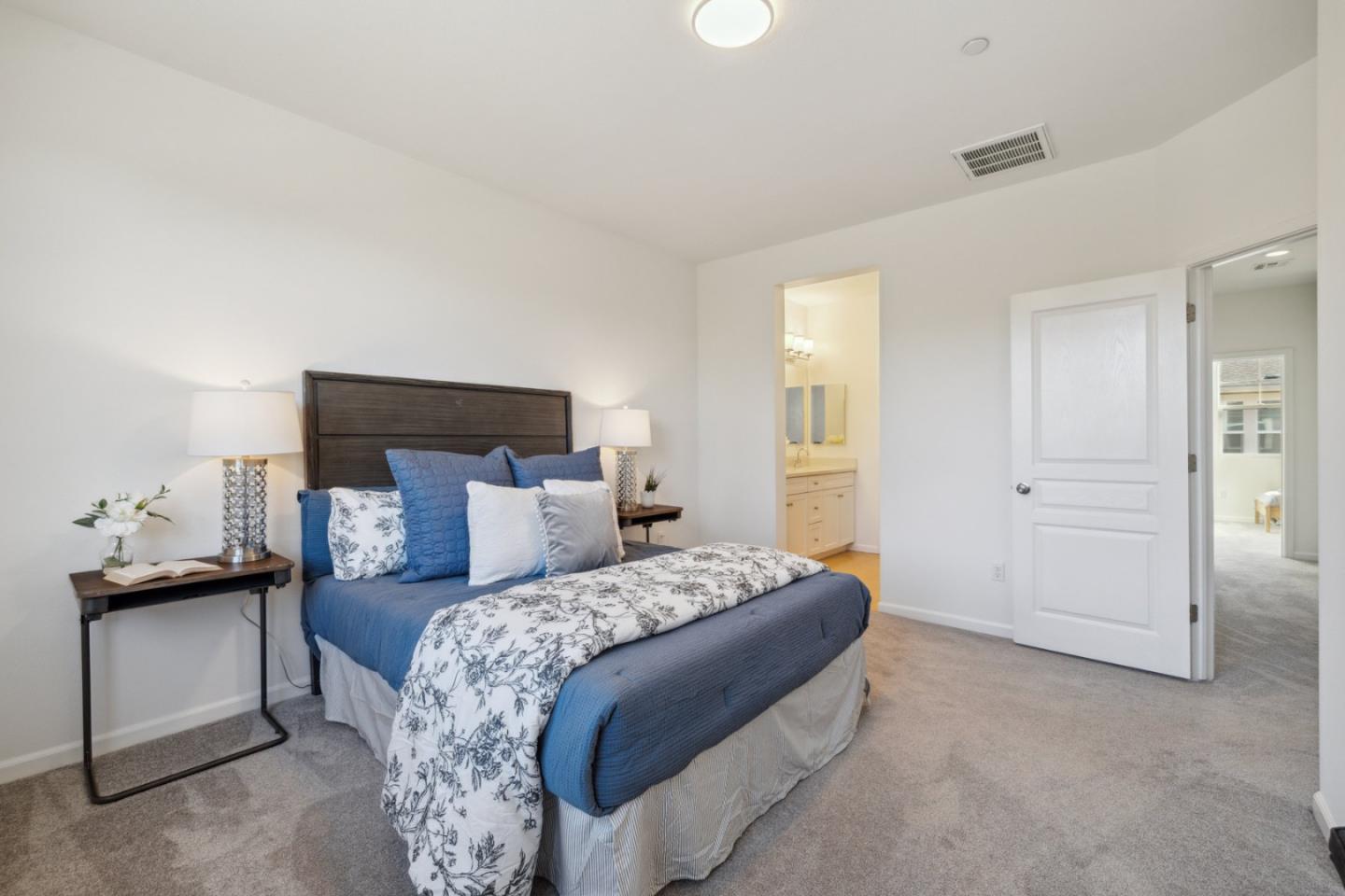 237 Bluebonnet LN 103