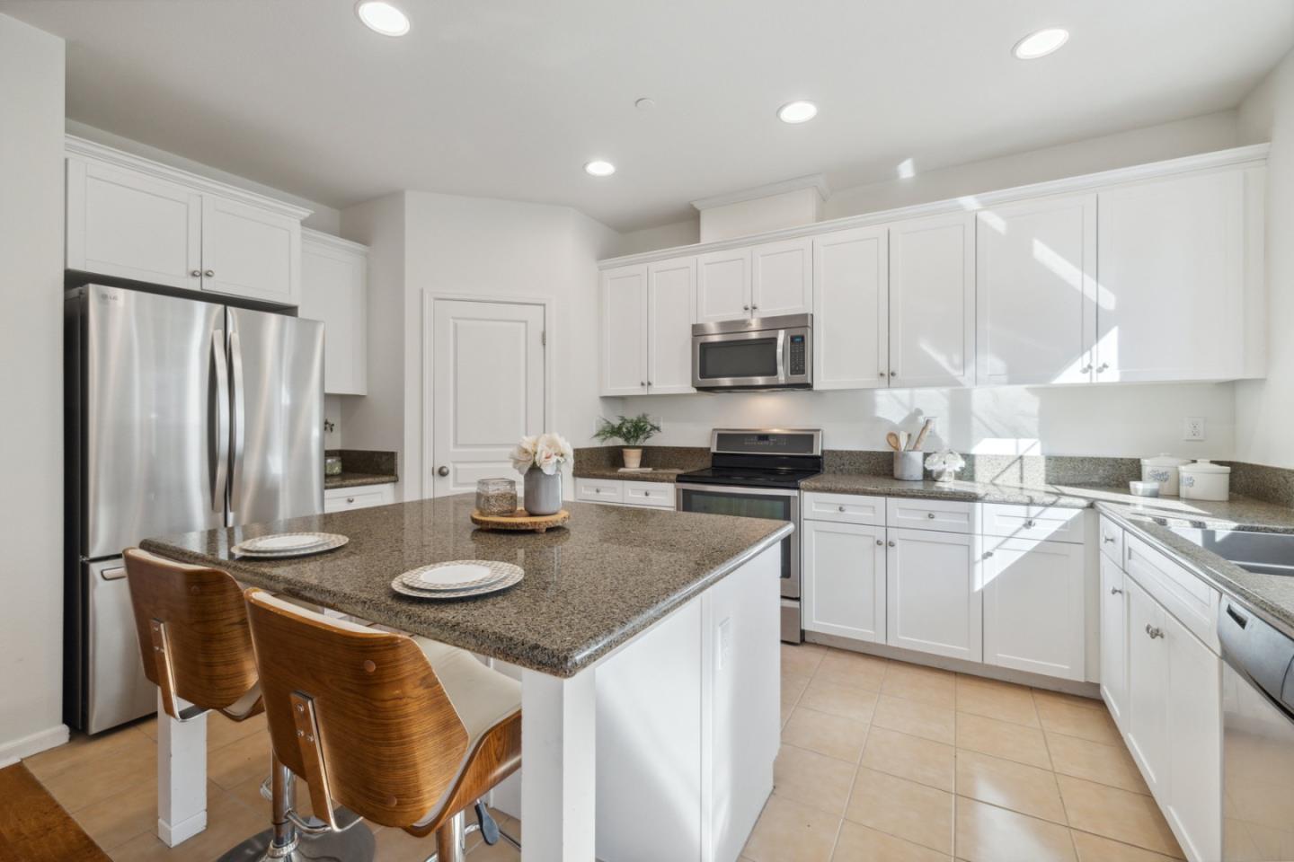 237 Bluebonnet LN 103