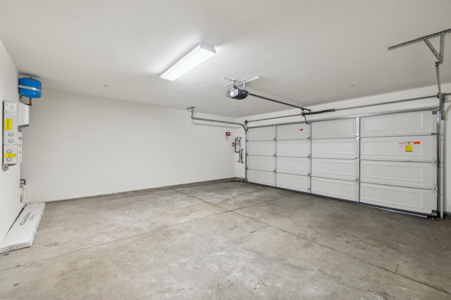 237 Bluebonnet LN 103