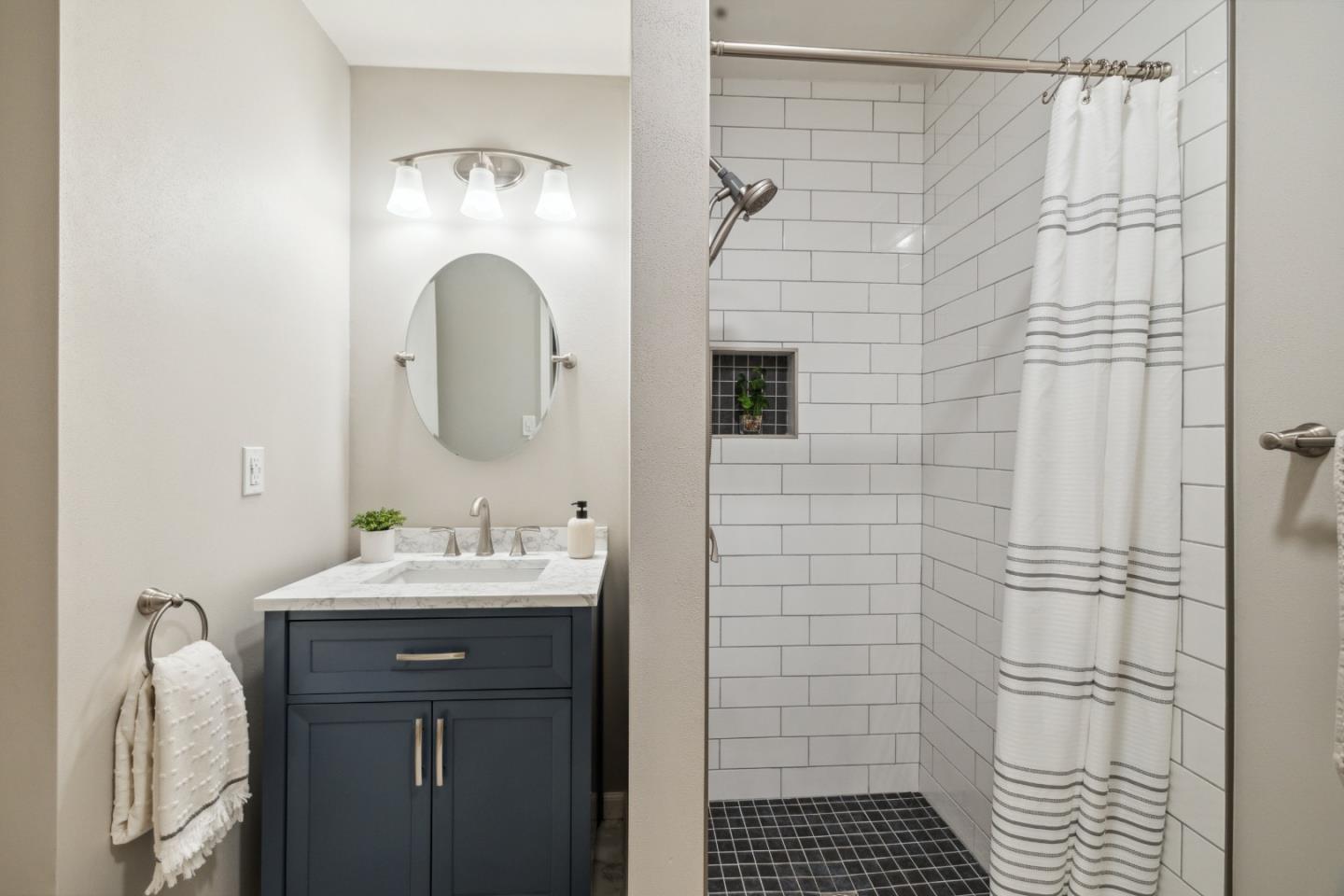 19 Erba LN