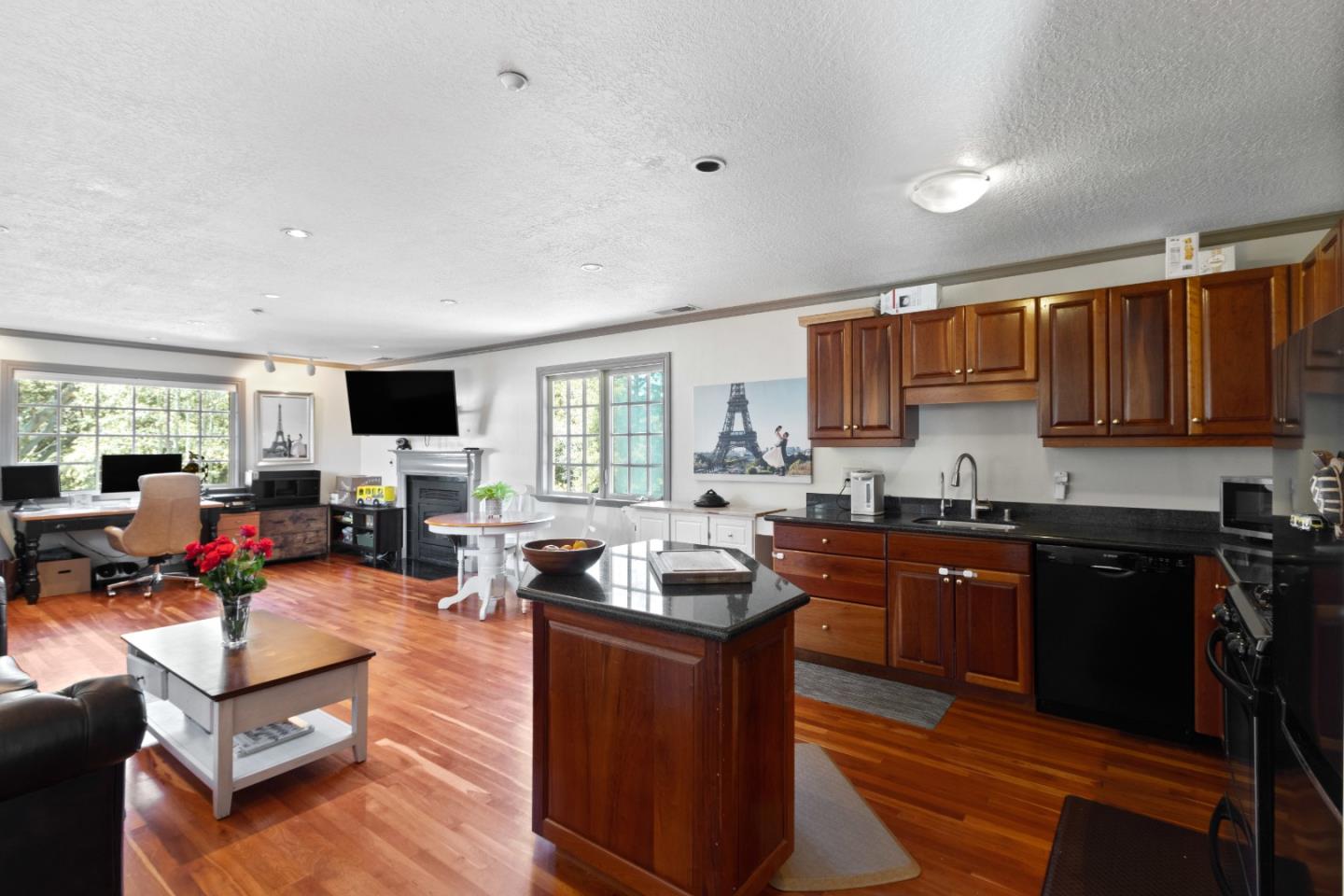 11025 Alba RD